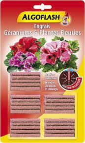 Concime in bastoncini per piante fiorite